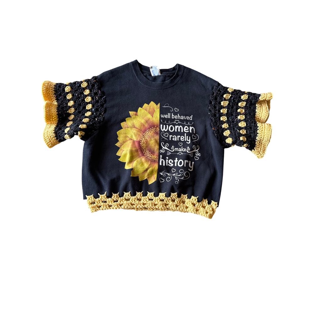 Handmade Crocheted Women’s Rights Medium Cropped Short Sleeve Black Crewneck